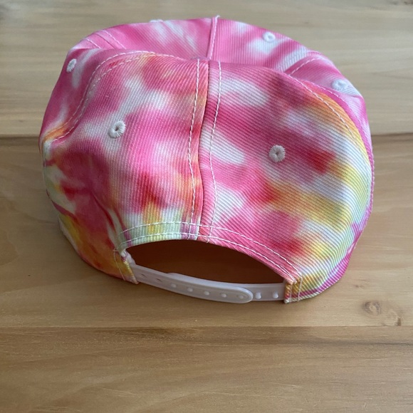 DC Wonder Woman Tie Dye SnapBack - Picture 2 of 3